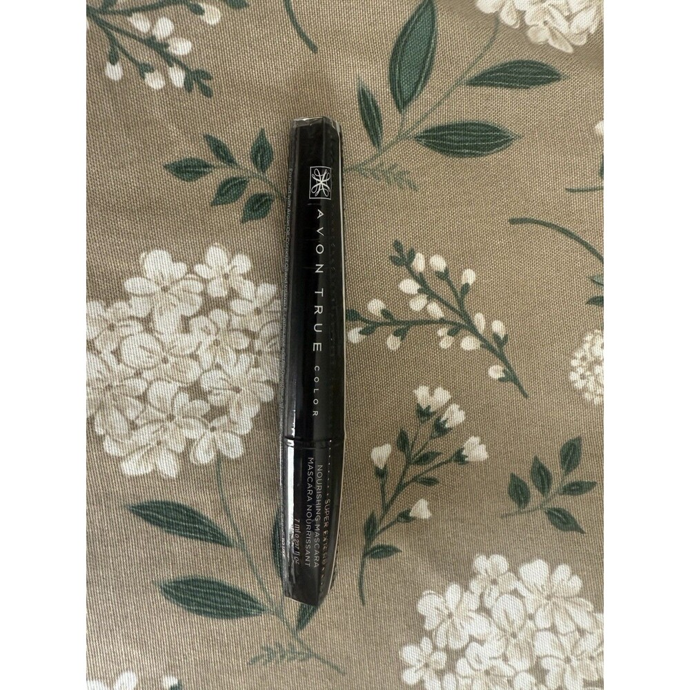 Avon Super Extend Winged Out Mascara in Blackest Black New Factory sealed